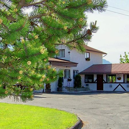 Bavarian Orchard Motel 크레스턴 외부 사진